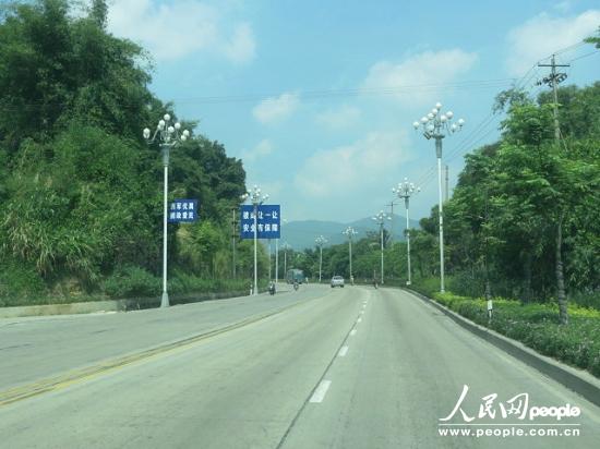 福建警方回應“104國道限速30公里每天罰款10萬元”傳聞