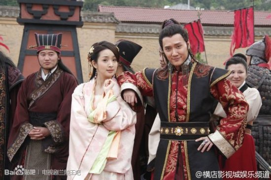 “蘭陵王”馮紹峰林依晨幕后賣萌耍帥 吻戲曝光