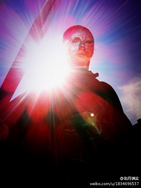 “蘭陵王”馮紹峰林依晨幕后賣萌耍帥 吻戲曝光