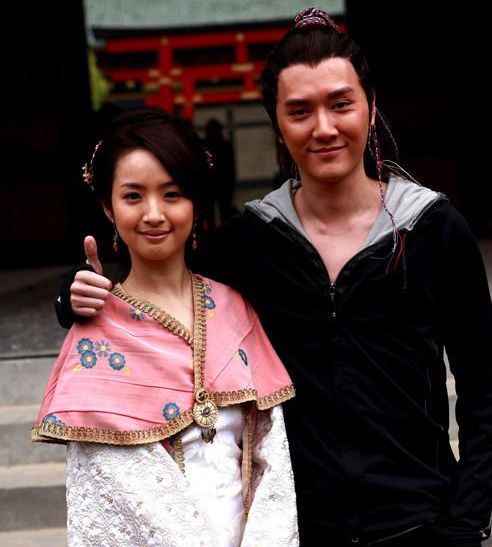 “蘭陵王”馮紹峰林依晨幕后賣萌耍帥 吻戲曝光