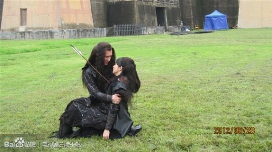 “蘭陵王”馮紹峰林依晨幕后賣萌耍帥 吻戲曝光