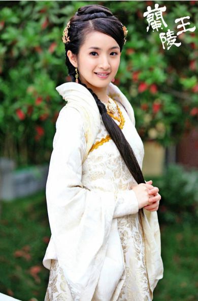 “蘭陵王”馮紹峰林依晨幕后賣萌耍帥 吻戲曝光