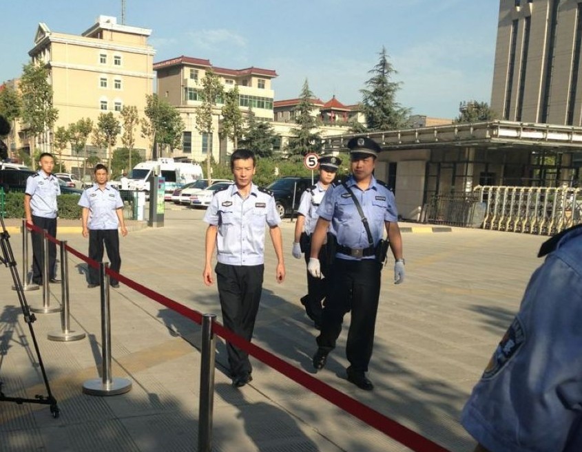 “表哥”被訴受賄25萬(wàn)元 504萬(wàn)存款來(lái)源不明