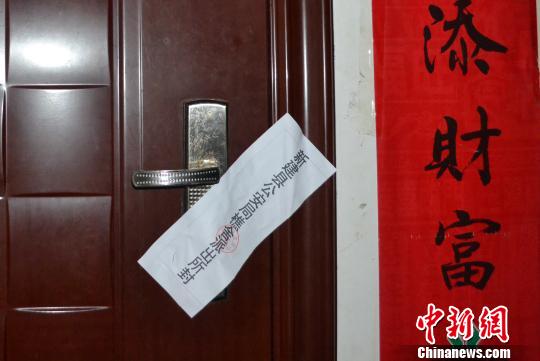 洗衣機絞死女童案目擊者：其父母給醫(yī)生磕頭要求救女兒