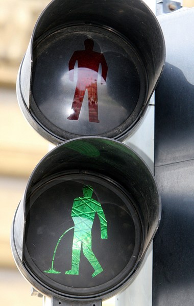 街頭賣萌路標驚喜溫馨 盤點令人亮瞎雙眼的標志（組圖）