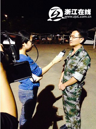 給力浙江！溫暖浙江！網(wǎng)友點贊洪水中的救援力量