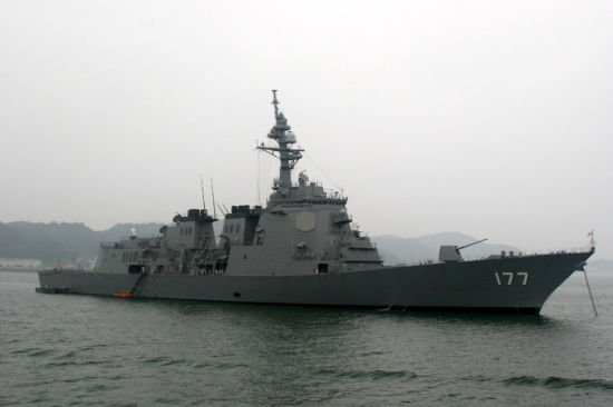日本艦船向東海中間線集結(jié) 或挑釁遼寧艦編隊