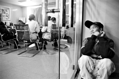 尿毒癥少年千里進京求醫 母親捐腎救子通過倫理審核