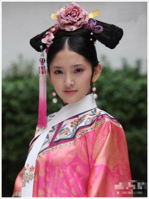 驚艷勝過主角的配角 容嬤嬤成經(jīng)典雪姨爆紅