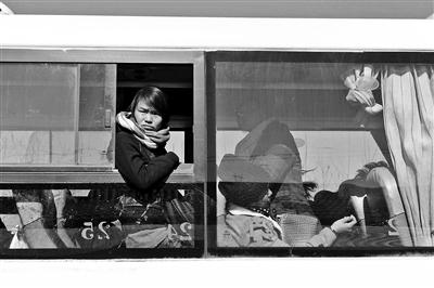 四川大涼山童工:打工至少能吃飽飯 為什么不讓去？