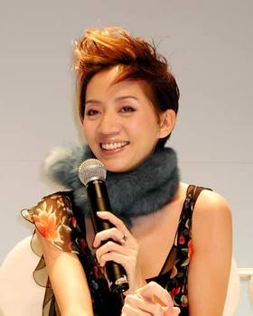 預(yù)言家警告成龍將有大劫 曾預(yù)言張國榮死訊
