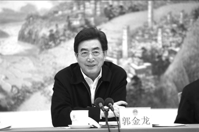 郭金龍：逐步打破戶籍壁壘實(shí)現(xiàn)公共服務(wù)均等
