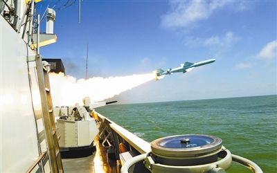 中國海軍新入列“蚌埠”艦首次實射導(dǎo)彈命中目標(biāo)