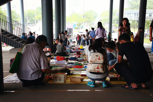 南開大學畢業跳蚤市場八里臺、津南兩校區同時進行