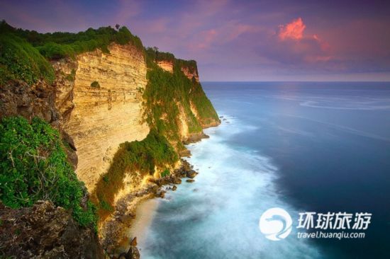 驚險刺激！盤點世界最美沖浪地