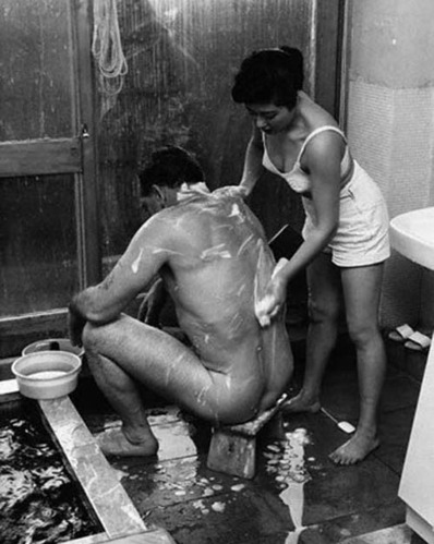 揭秘日本神秘的“黑”時(shí)尚 回顧紋身刺青歷史