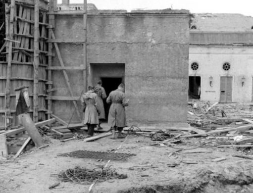 組圖：珍貴黑白老照片披露希特勒自殺地堡