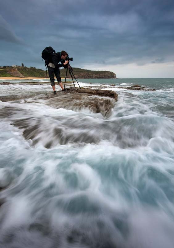 實拍野外攝影師辛酸工作場景