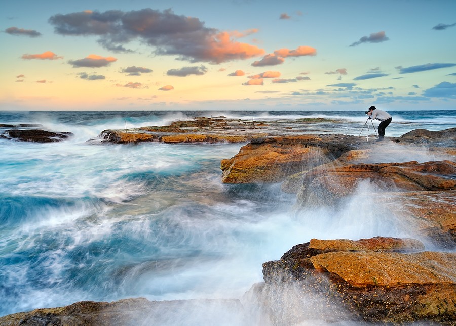 實拍野外攝影師辛酸工作場景