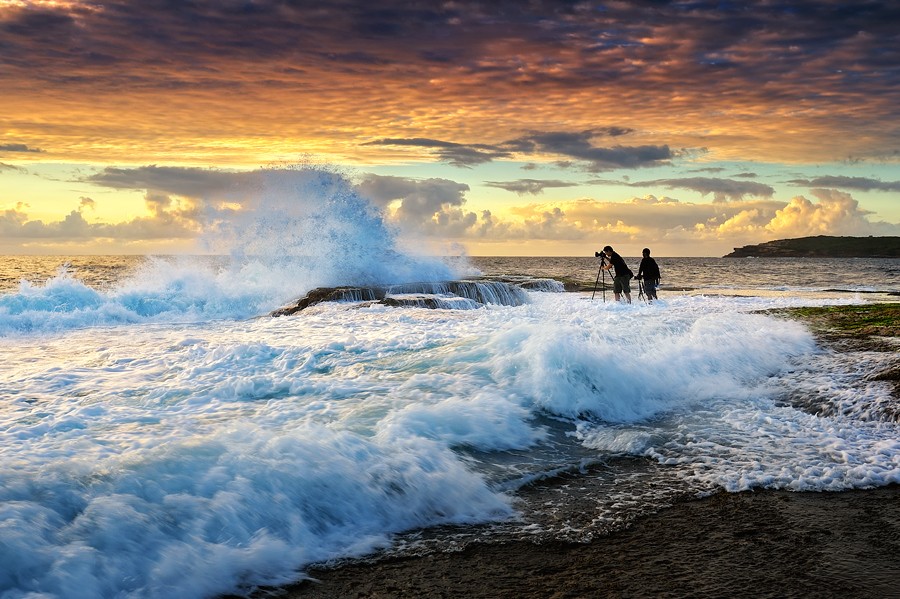 實拍野外攝影師辛酸工作場景