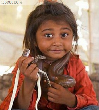 探訪南亞神秘的蛇人部落