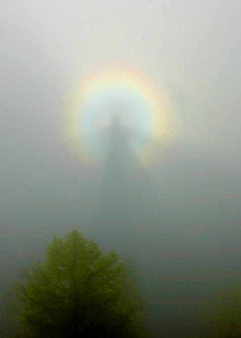 喀納斯驚現佛影，邊疆圣地再受關注