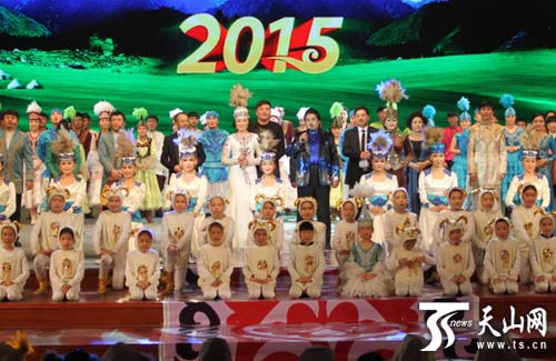 奎屯市：引領(lǐng)時(shí)代風(fēng)尚 展現(xiàn)婦女風(fēng)采