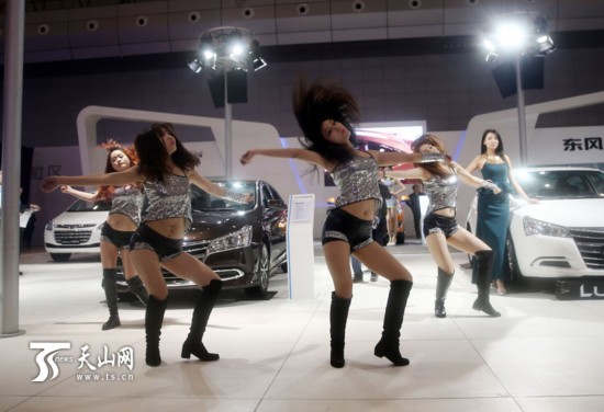 2015新疆3·15國際車展開幕（組圖）