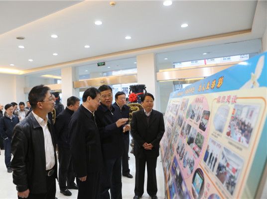 新疆建設兵團司令員劉新奇看望浙江援疆干部