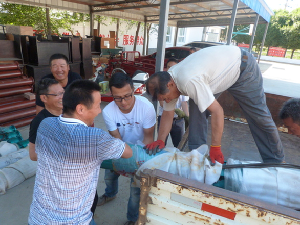 米東區(qū)：多措并舉促進(jìn)村民增收受稱(chēng)贊