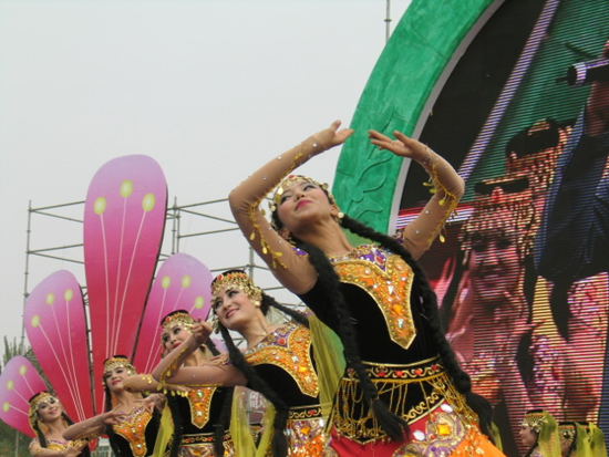 第九屆和田玉石節(jié)隆重開(kāi)幕