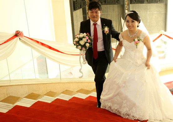 克拉瑪依新人“光棍節”扎堆結婚