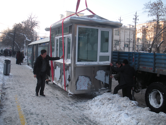 伊犁州：愛心候車取暖屋溫暖群眾心