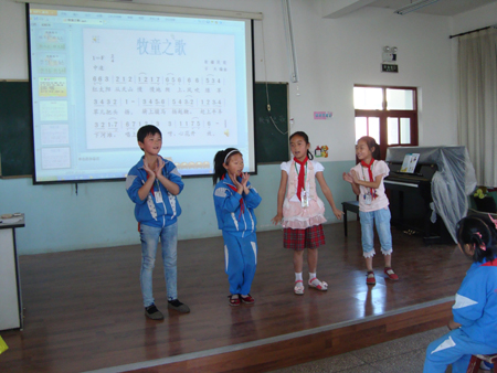 走課堂常態之路 抓高效課堂教學