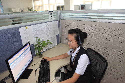 “呼”出來(lái)的國(guó)際范——探訪全國(guó)民航唯一俄語(yǔ)呼叫中心
