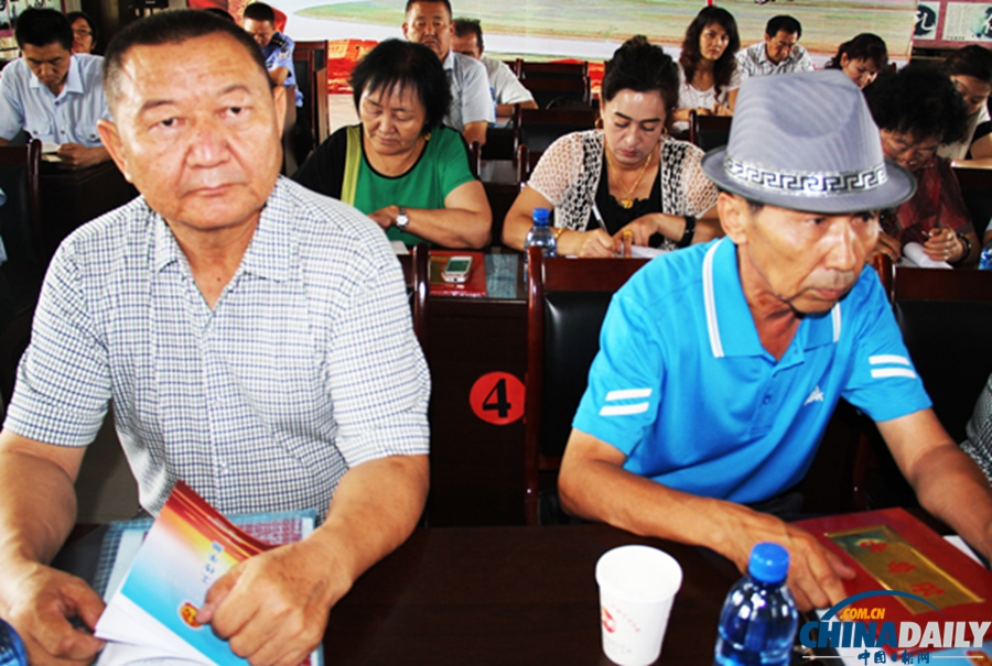 和靜縣法院培訓新增人民陪審員