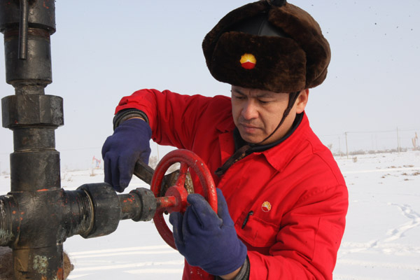 新疆克拉瑪依油田原油穩產千萬噸