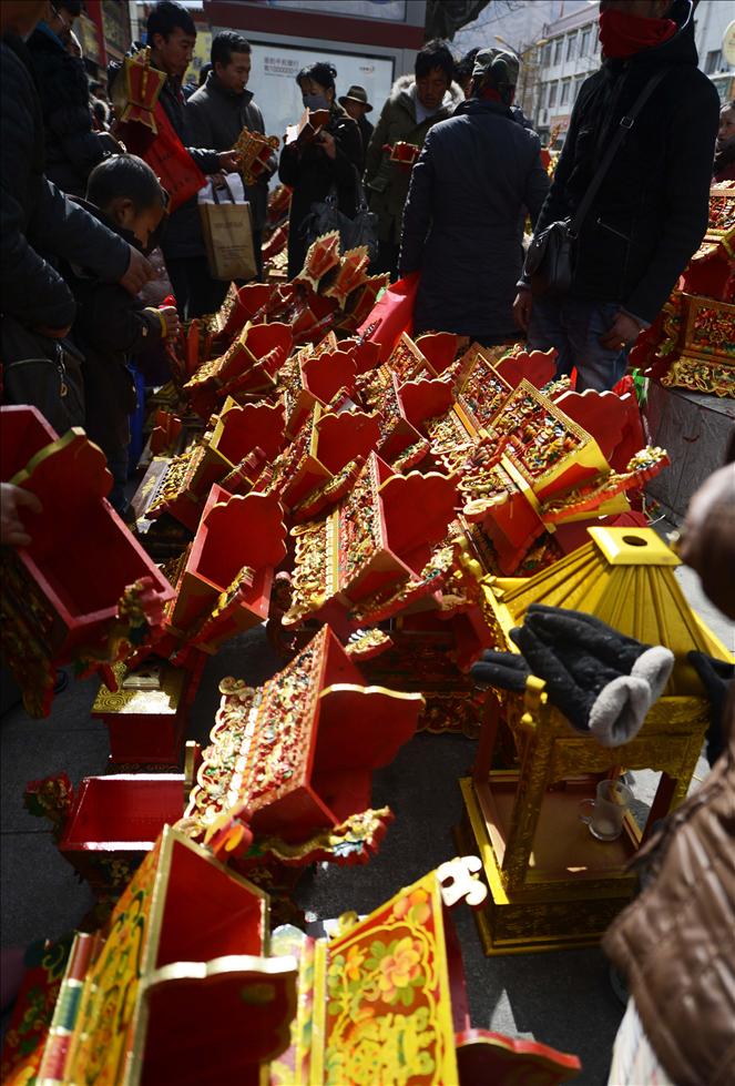 西藏傳統年貨市場火暴