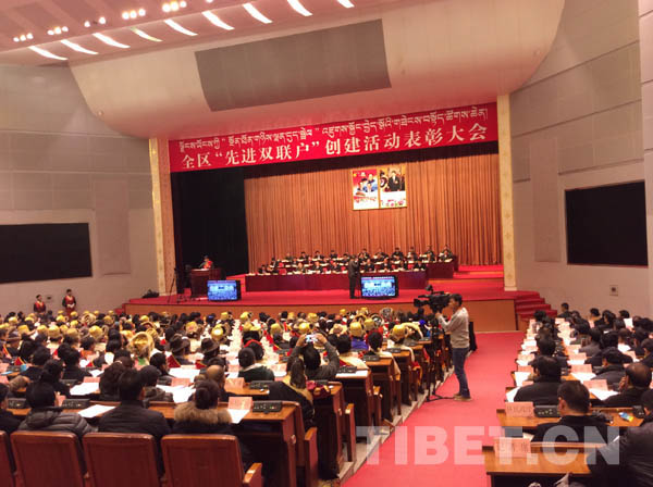 西藏“雙聯戶”給農牧民送“大禮”