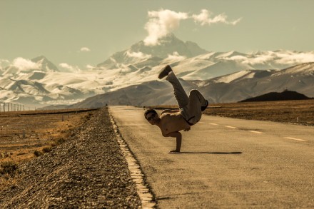 90后新人現驚世之作 十萬張照片造《西藏星空》