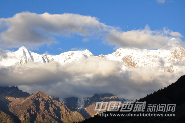 六十載滄桑話巨變 “西藏江南”展新顏