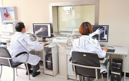 云南步入老齡化社會(huì) 我們?cè)撛鯓羽B(yǎng)老？