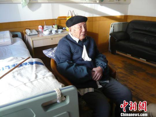 百歲名醫(yī)扎根云南50載　被稱“云南第一刀”