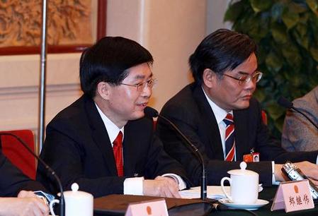 宗慶后等7位來自浙江的代表接受記者集體采訪