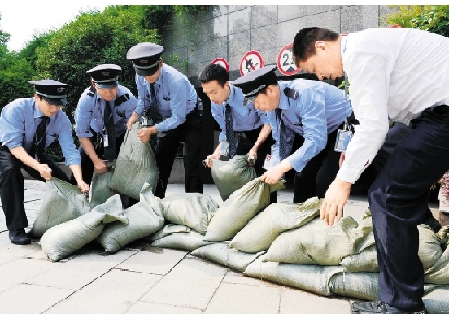 三輪暴雨持續襲浙 各地保生產防水患