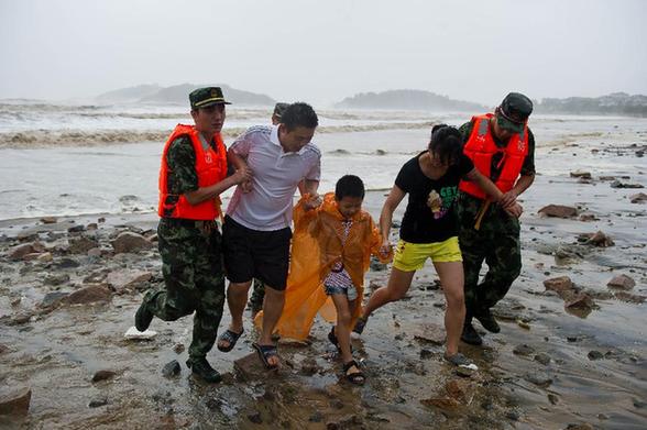 強臺風“布拉萬”造成舟山海域狂風暴雨
