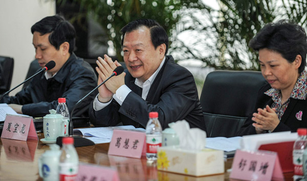 夏寶龍考察新華社浙江分社