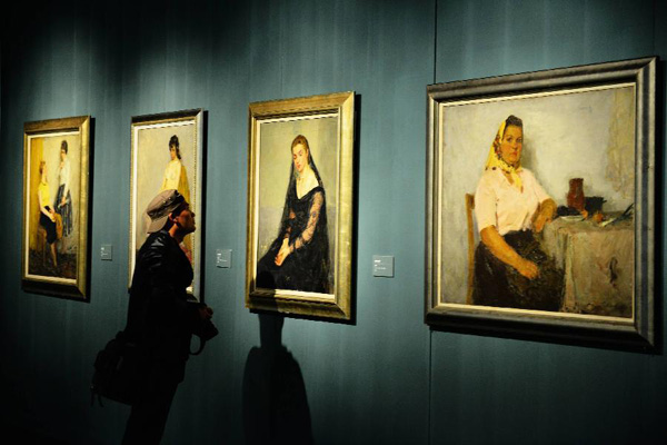 “留學(xué)到蘇聯(lián)”大型美術(shù)作品展在杭州開幕