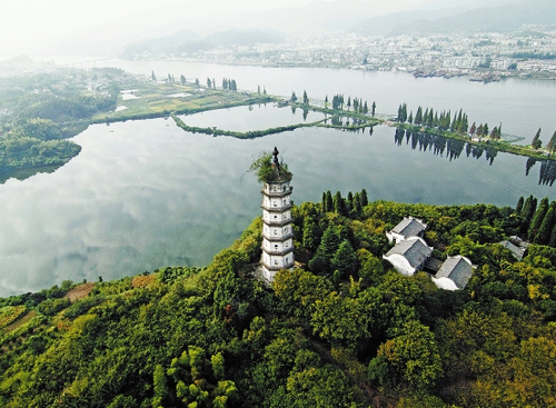 杭州：三江兩岸畫如新