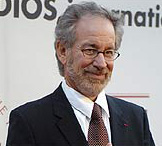 Spielberg offers tsunami donation